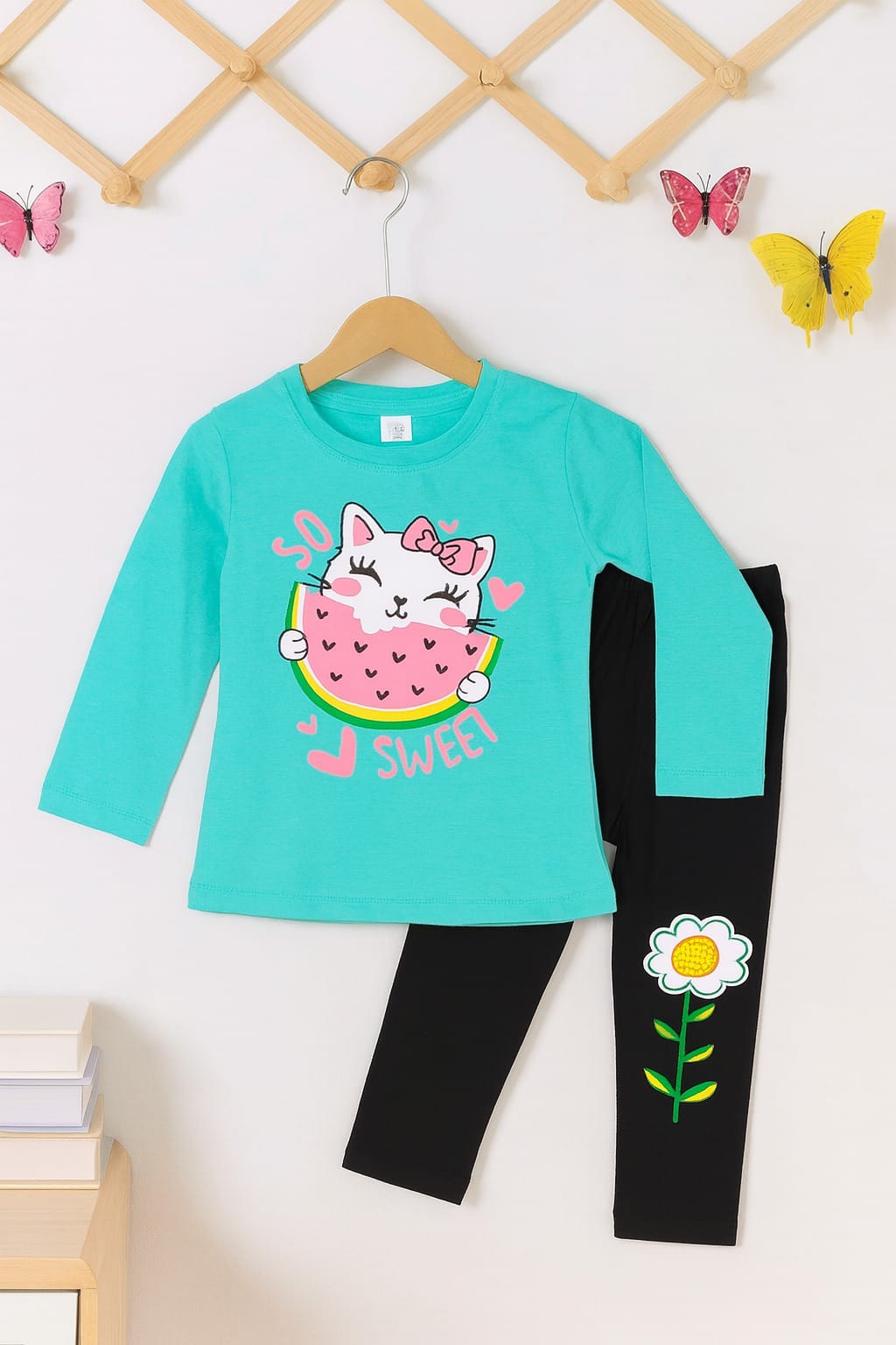 Girls T shirt and joggers