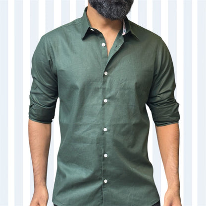 The Vibrant Essential Solid Shirt Collection
Elevate your wardrobe with our collection of Essential Solid Long-Sleeve Shirts. Designed for versatile wear, these shirts offer a sharp, modern fit and are crafted from a comfortable, lightly textured fabric t