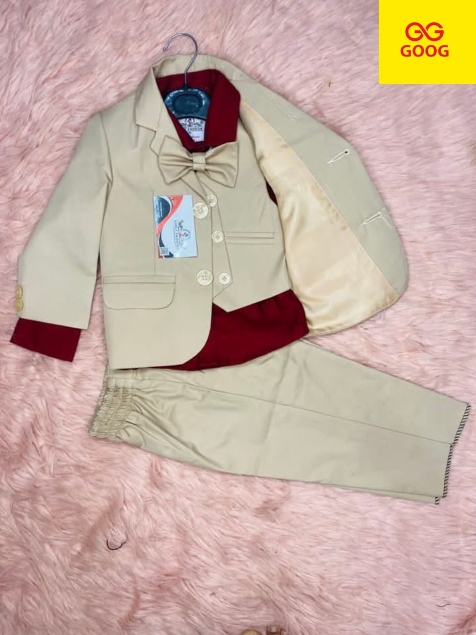 Kids Blazer set's. 
Best premium quality. 
Stylish fashionable and comfortable. 
100% cheli fabrics.