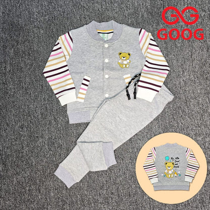 New Collection.
Kids sweatshirt .
Best quality products .
Stylish fashionable and comfortable.
Fabric : 220 GSM
Colours  = 16 
6 month  to  36 month.